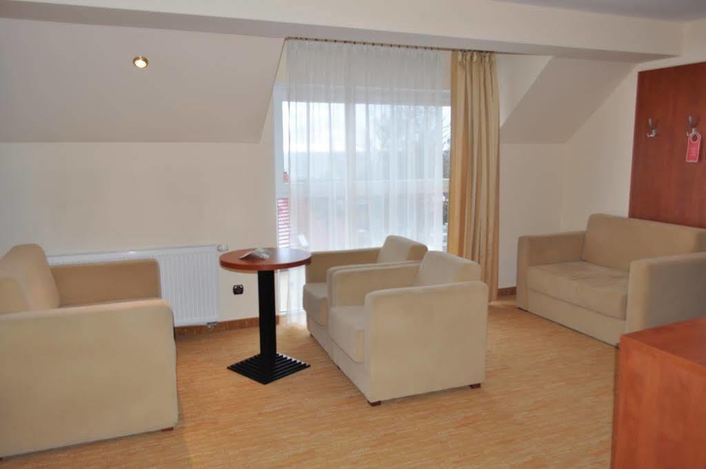 Krol Plaza Spa & Wellness Jarosławiec Εξωτερικό φωτογραφία